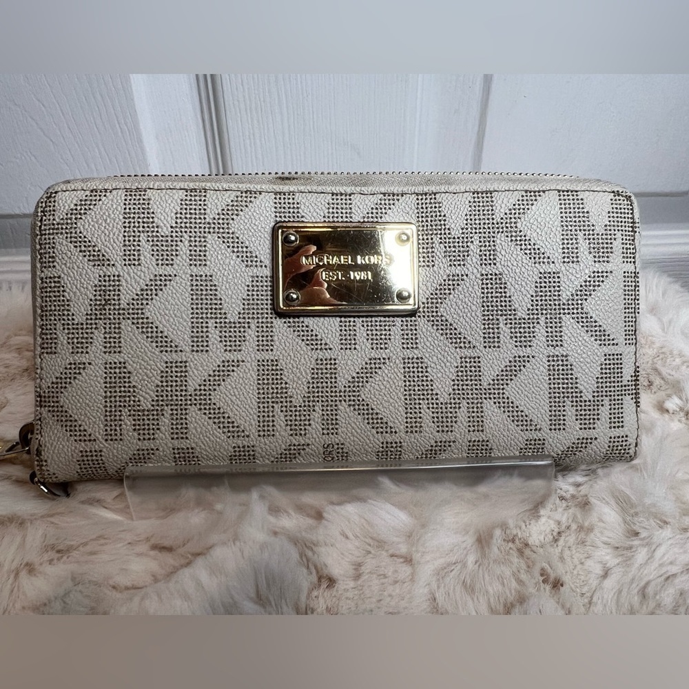 MICHAEL KORS LOGO CONTINENTAL WALLET